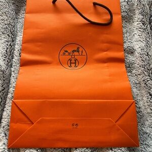 Paper gift bag